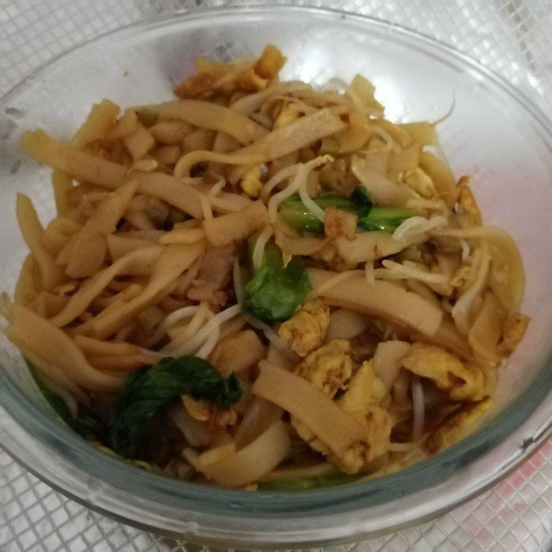 路边摊的炒河粉