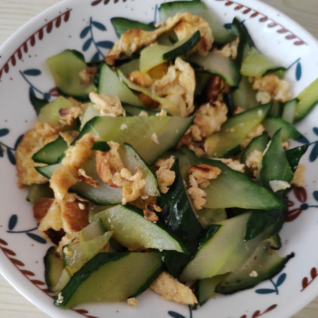 黄瓜炒鸡蛋 （青瓜炒鸡蛋）
