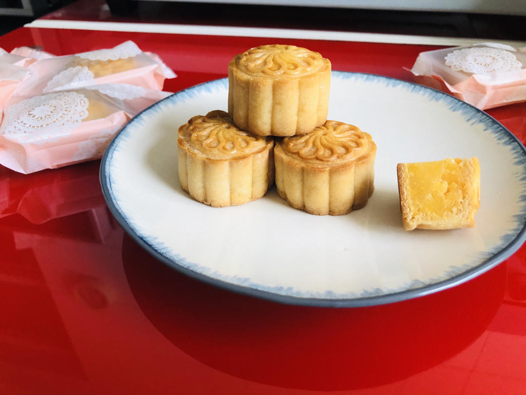 金沙奶黄月饼