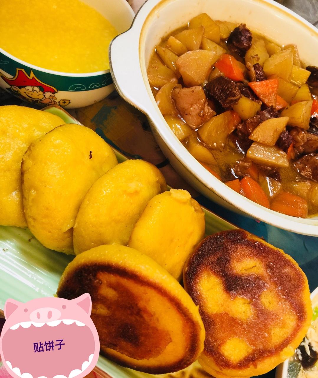 农家乐中的锅贴饼子（玉米饼子 大饼子）