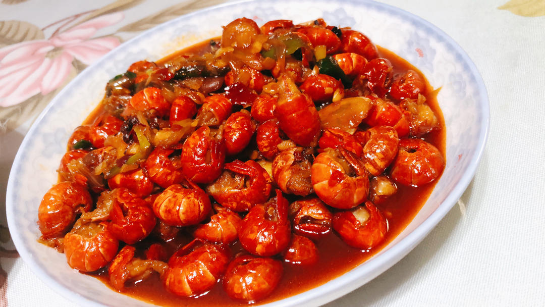 cc夏做的炒虾尾(香辣)