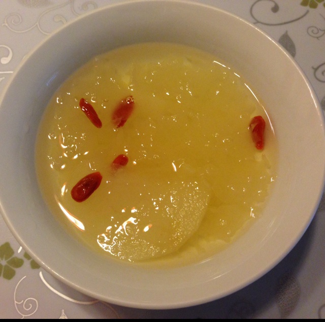 冰糖雪梨银耳汤