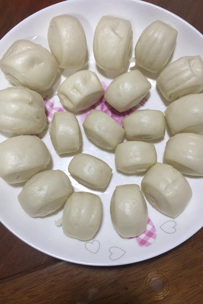 baby霞霞做的奶香馒头