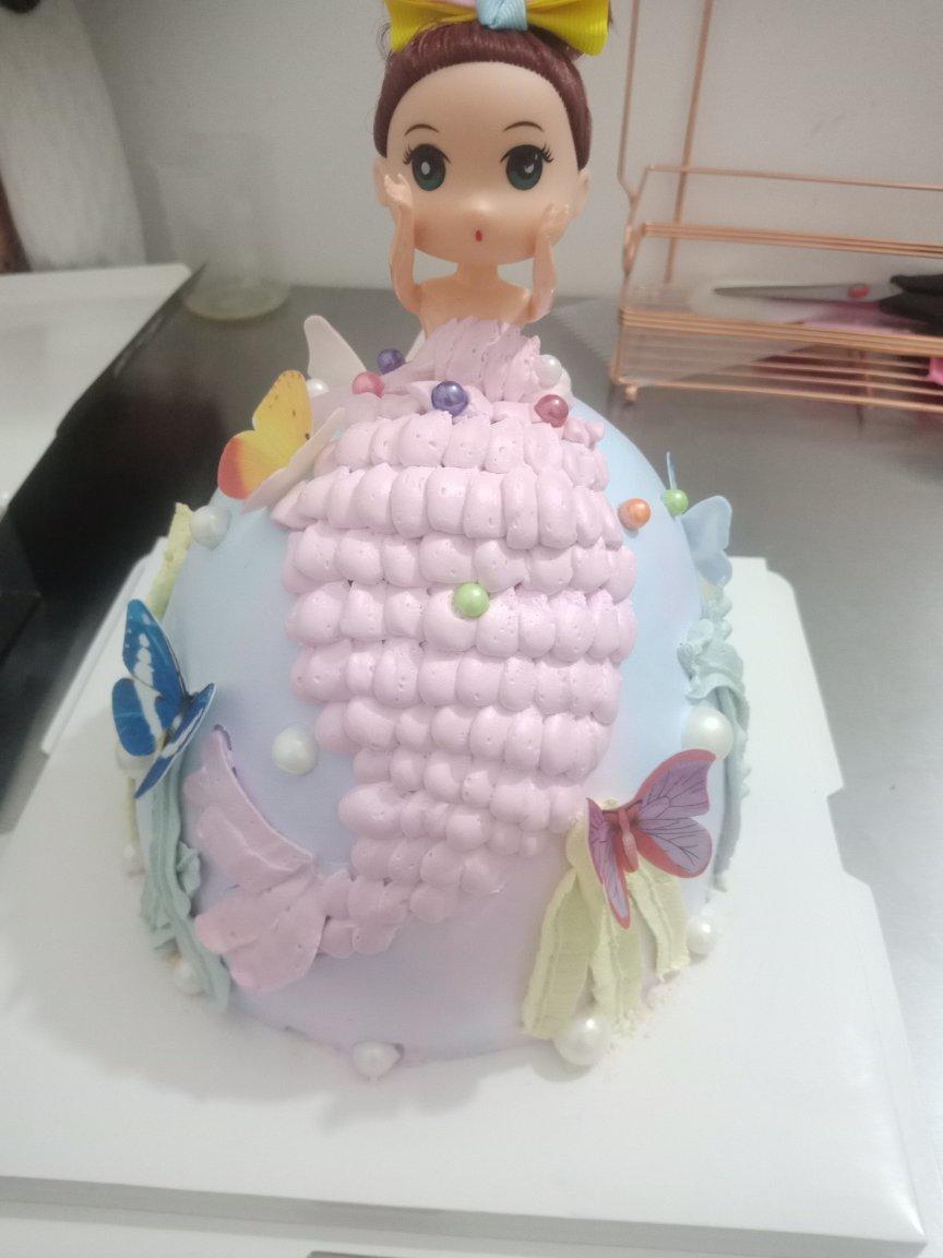 芭比娃娃蛋糕