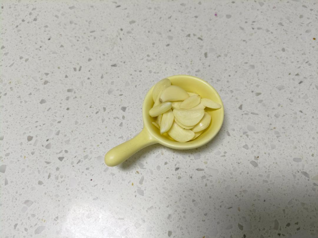 低脂菜清炒上海青的做法 步骤2