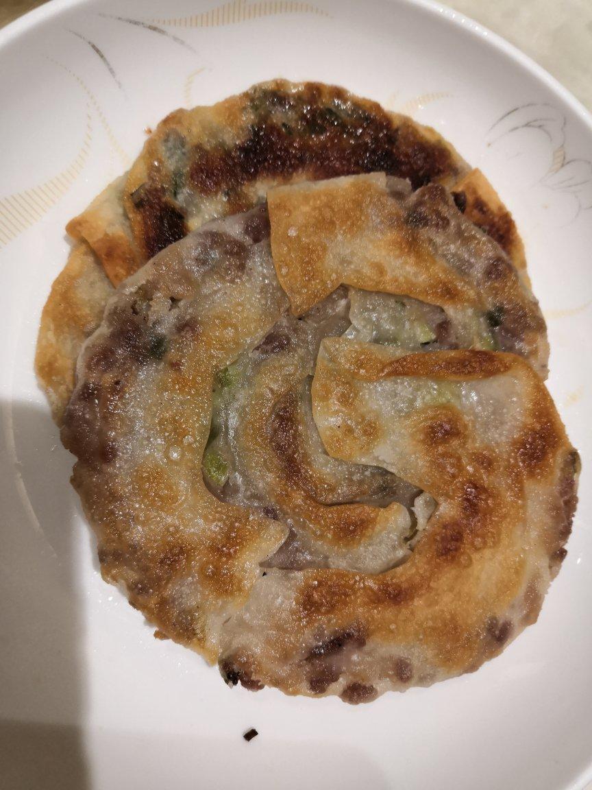 饺子皮做葱花小饼