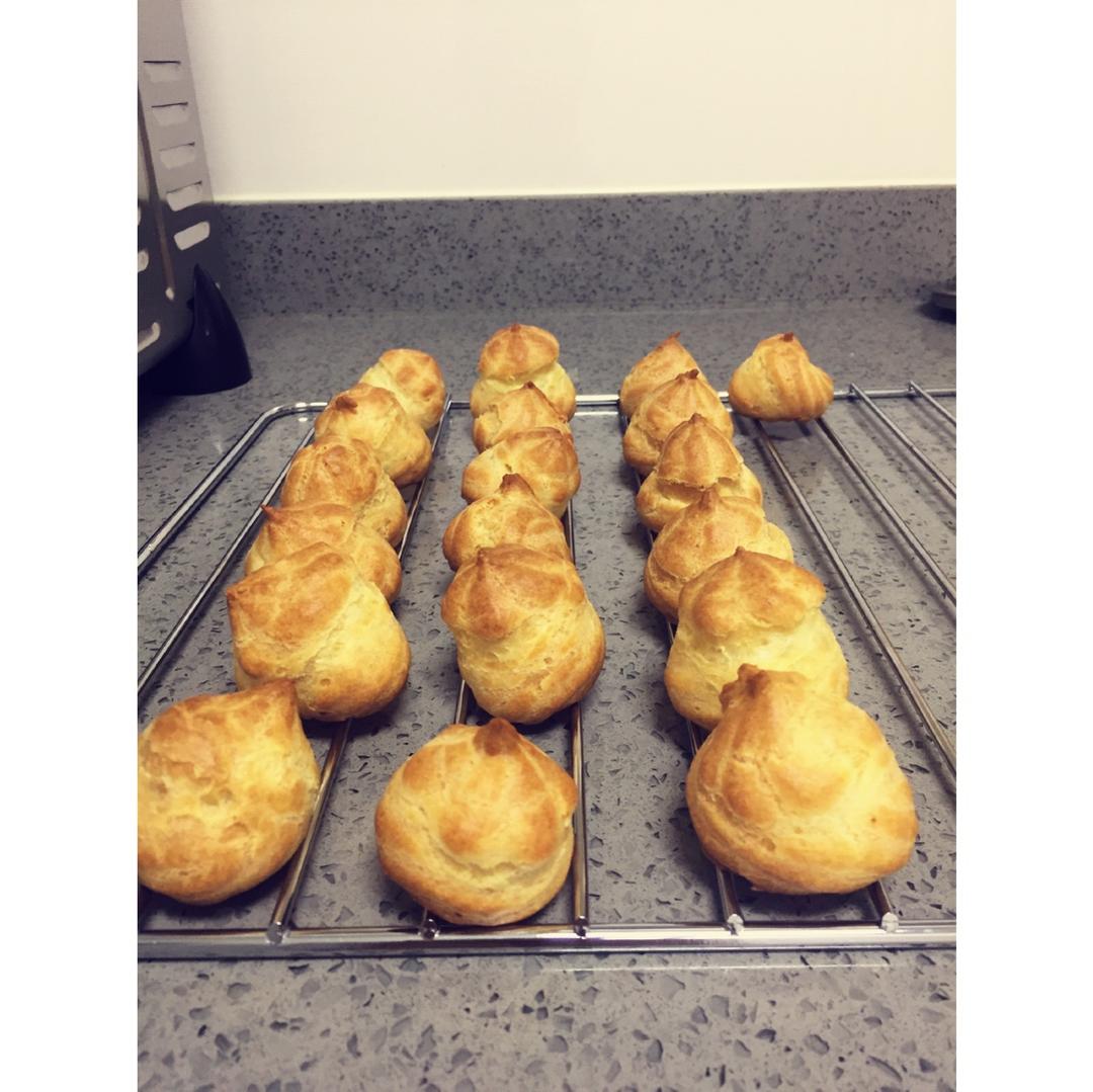 泡芙（卡仕达内馅）