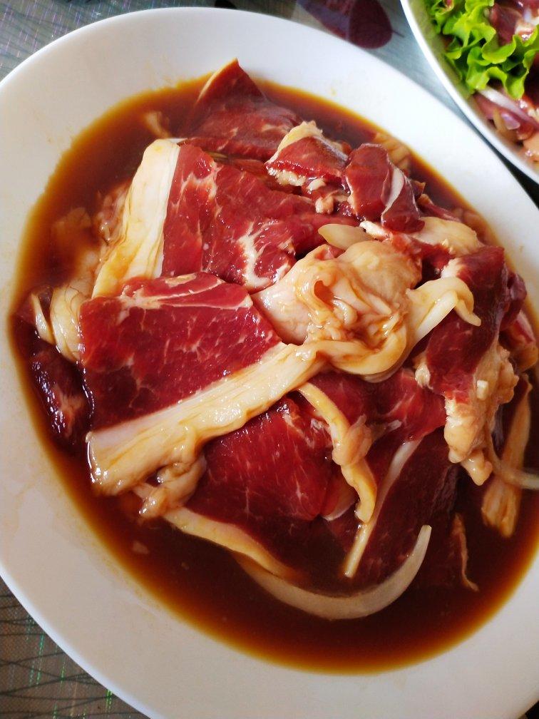 〈牛、羊肉腌制〉，烤肉吃。欣小厨 😉