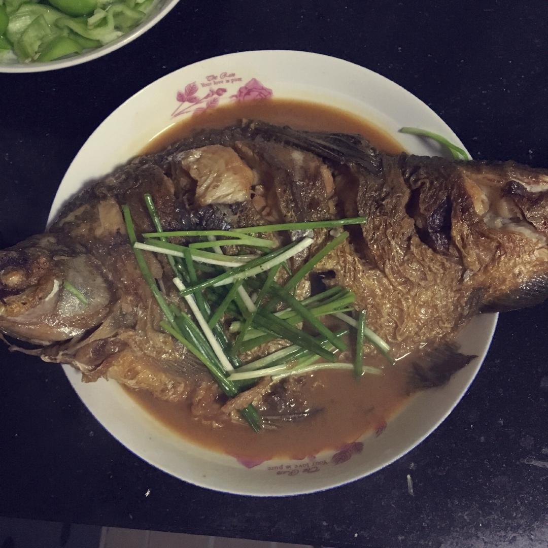 红烧鳊鱼