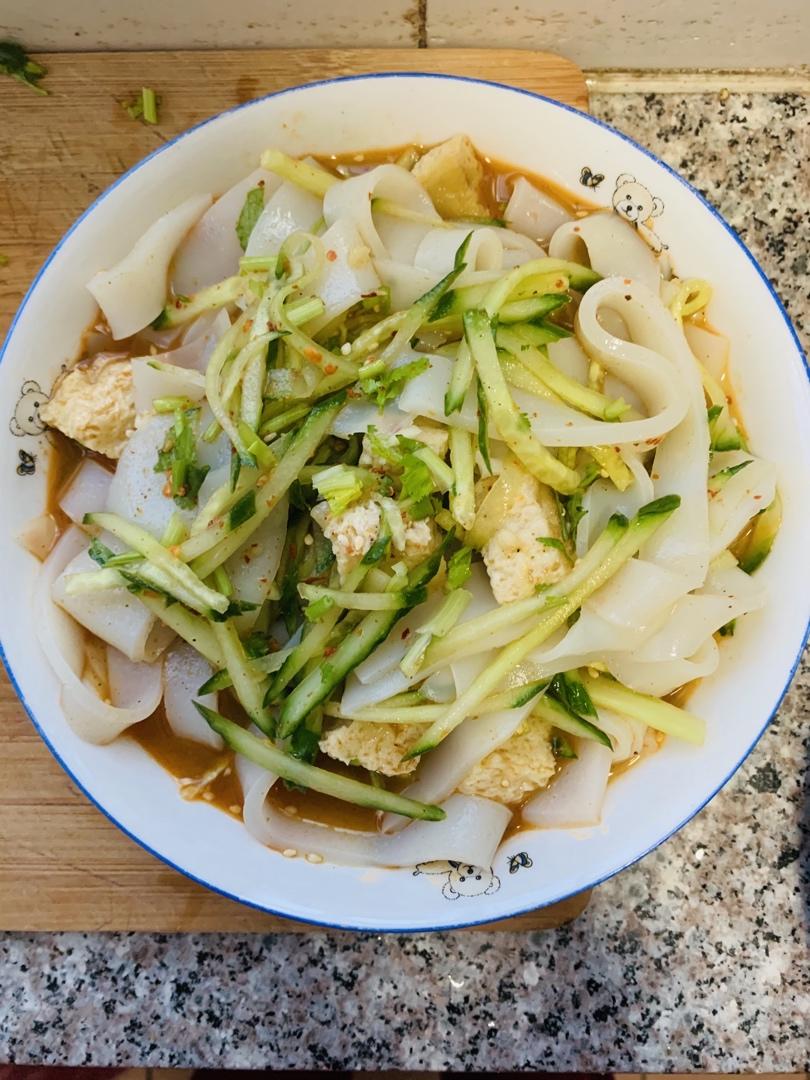 自制凉皮（含洗面、不洗面两种方法）