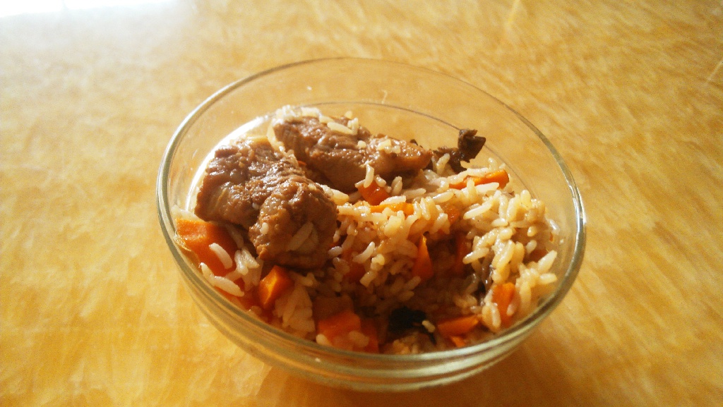 喷香排骨焖饭（爆好吃）