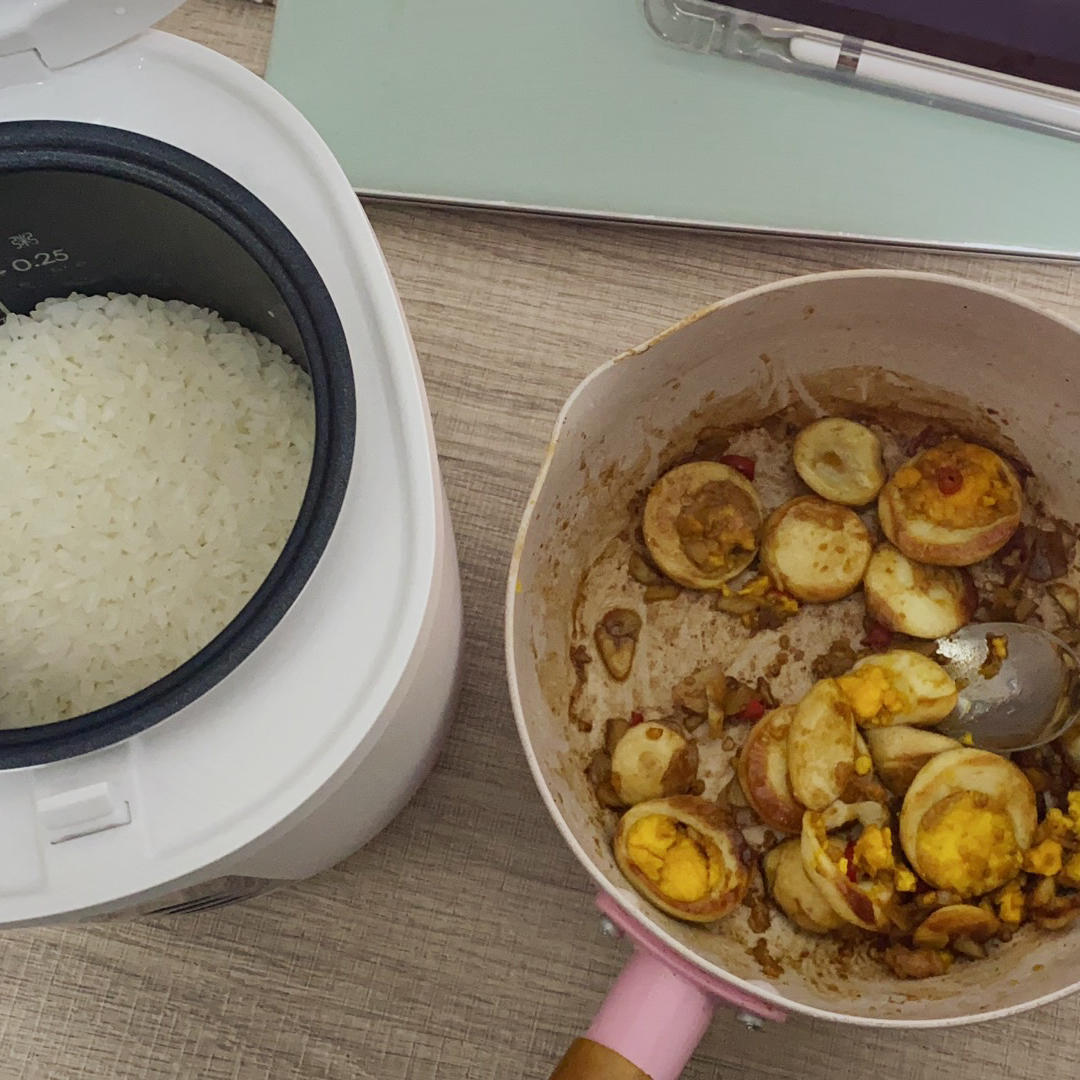香辣开胃的金钱蛋，太费米饭了