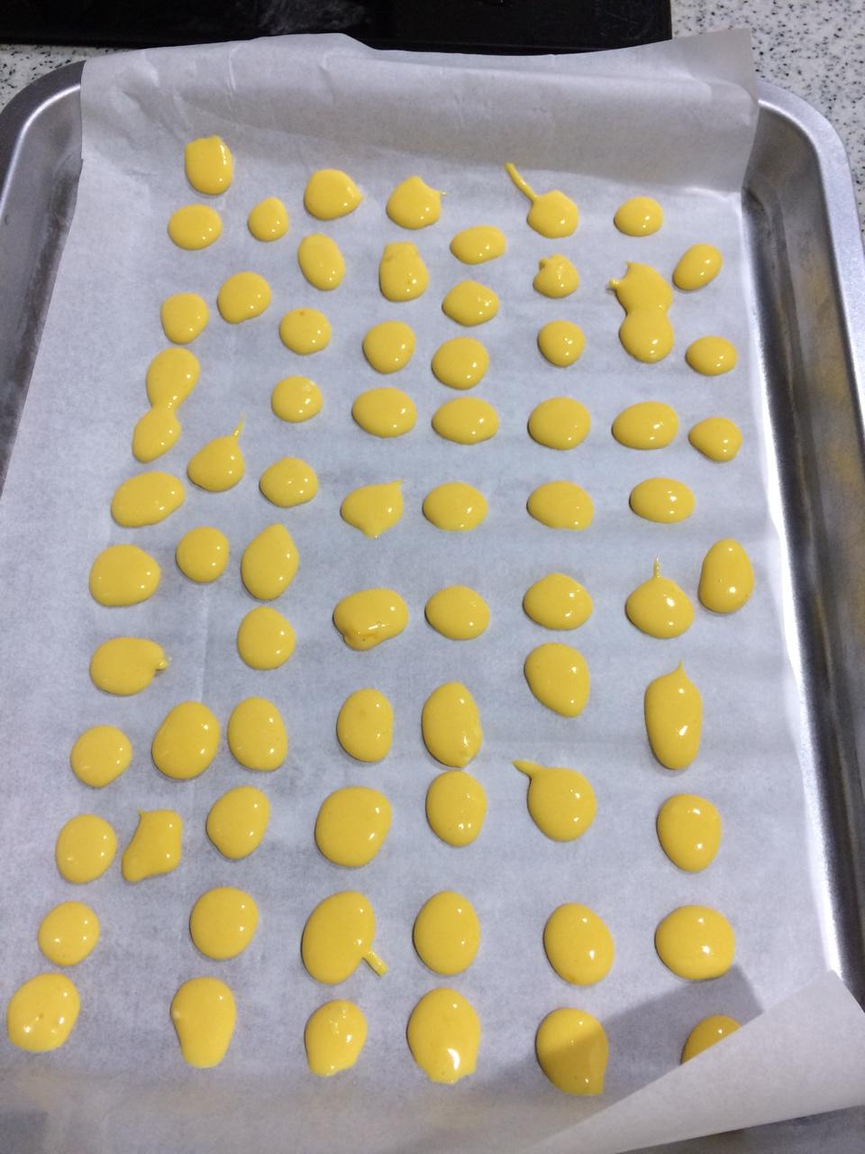 入口即化的无添加蛋黄溶豆
