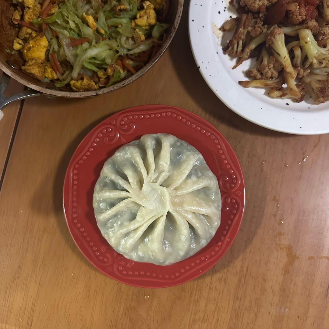 韭菜木耳鸡蛋包子