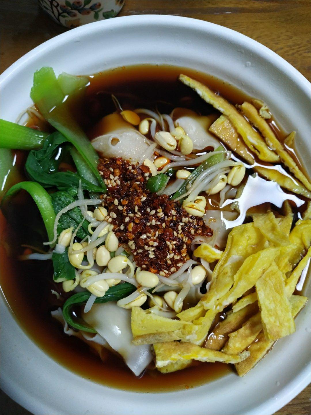 油泼辣子酸汤面