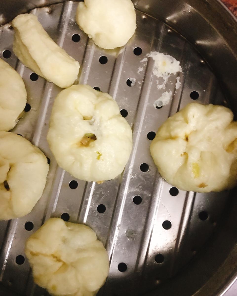 香嫩多汁鲜肉包子（香菇猪肉包）