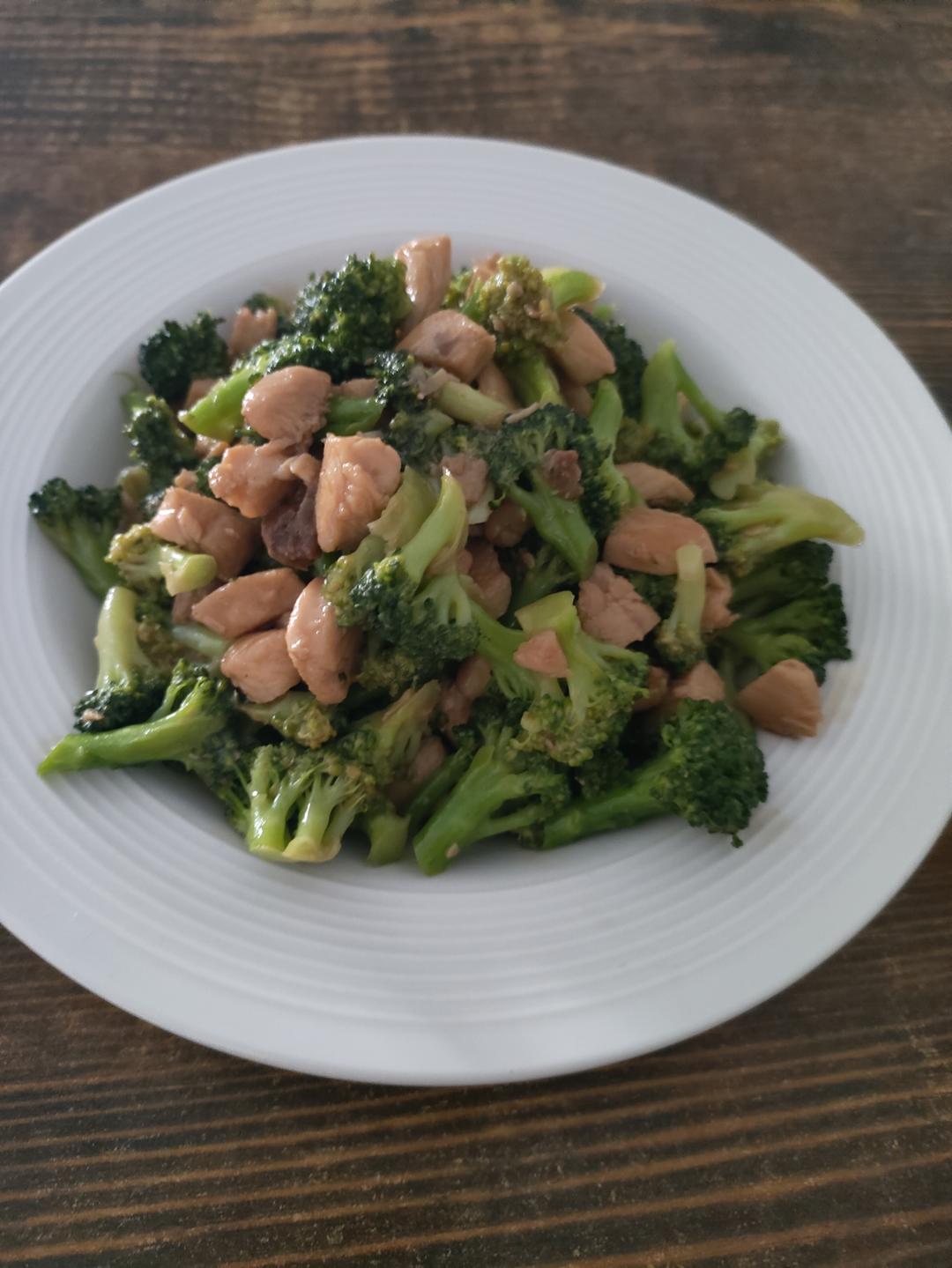 西蓝花炒鸡胸肉