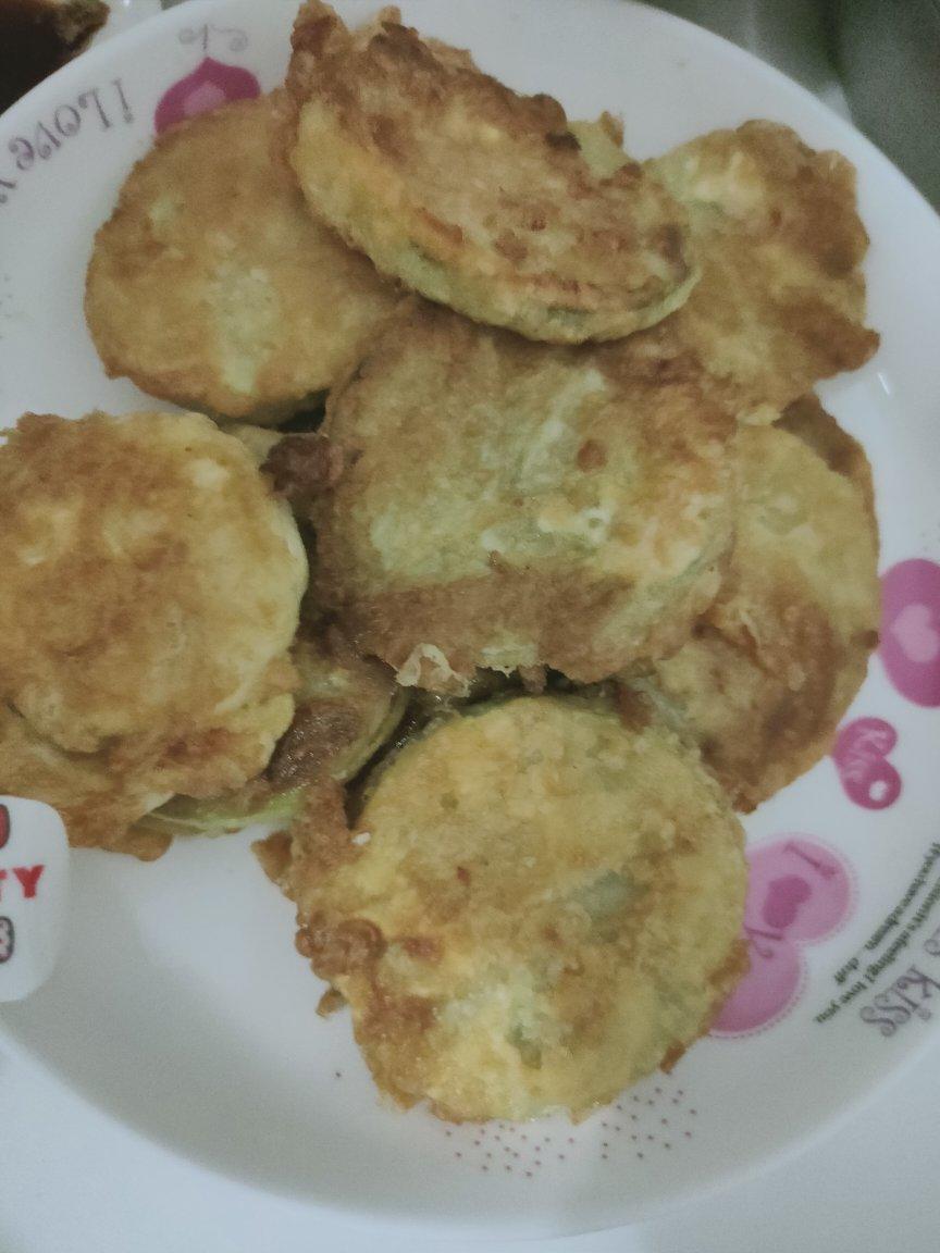 快来康康简单又好吃的韩式西葫芦饼
