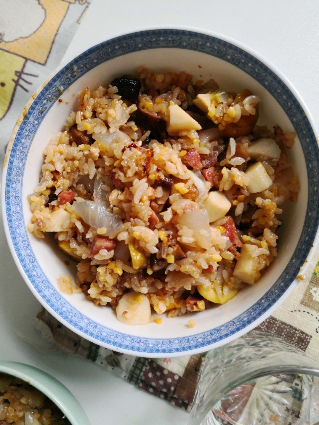 腊肉板栗山药焖饭