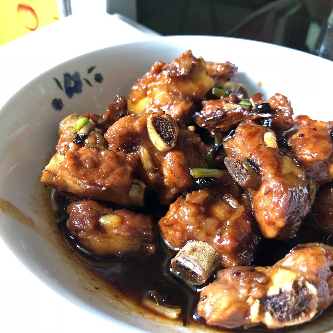 废漫做的啤酒烧排骨(好吃到吼吼～)