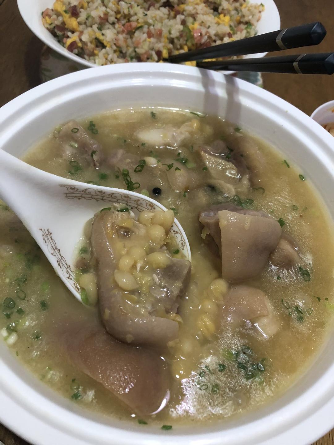 老妈味道【豌豆蹄花汤】浓白香·配上麻辣鲜香蘸料