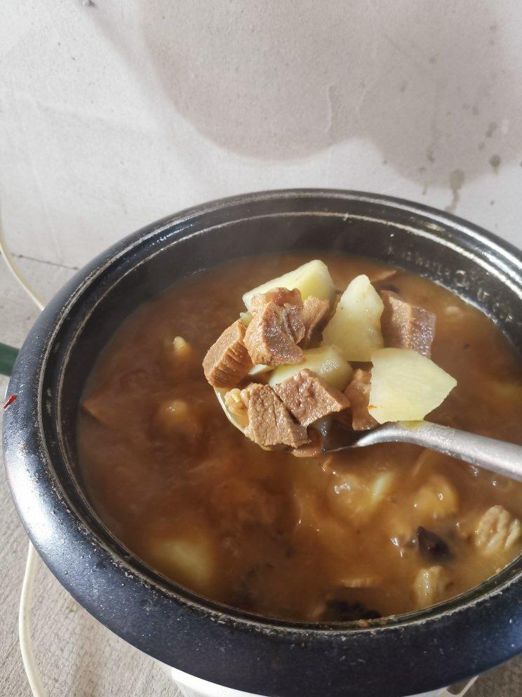 完胜刘一锅的 筋头巴脑炖土豆胡萝卜