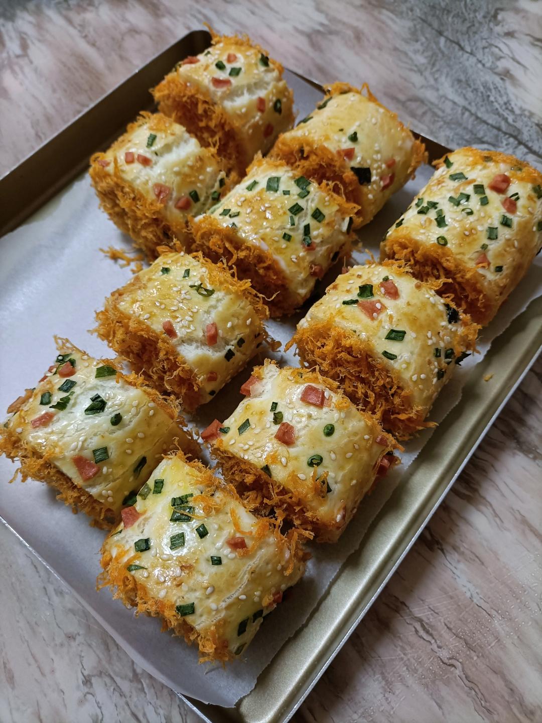 香葱肉松面包卷