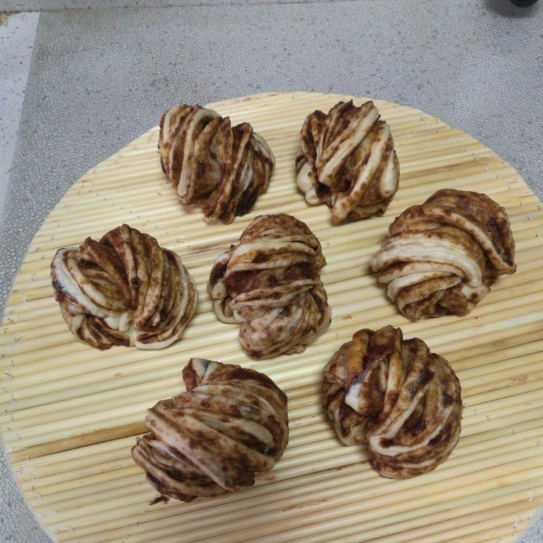 麻酱糖花卷