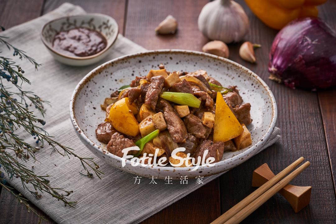 杏鲍菇黑椒牛仔粒的做法