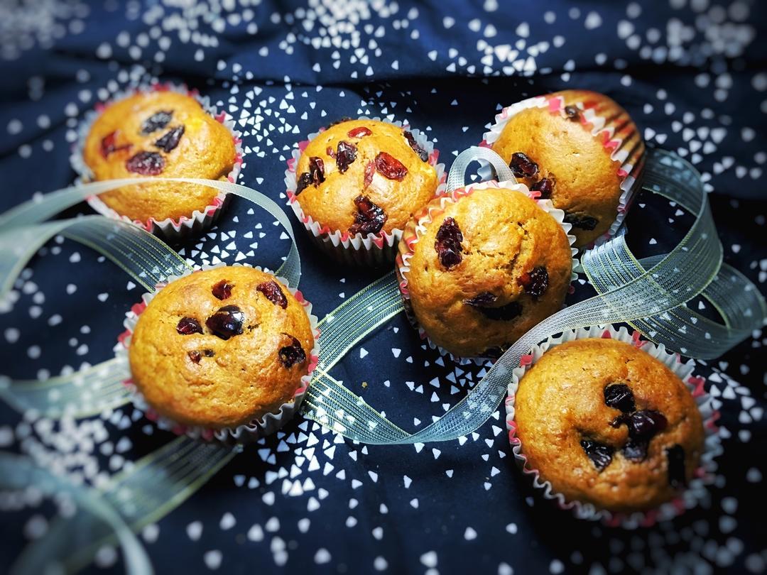 一步搞定的蔓越莓红糖香蕉马芬