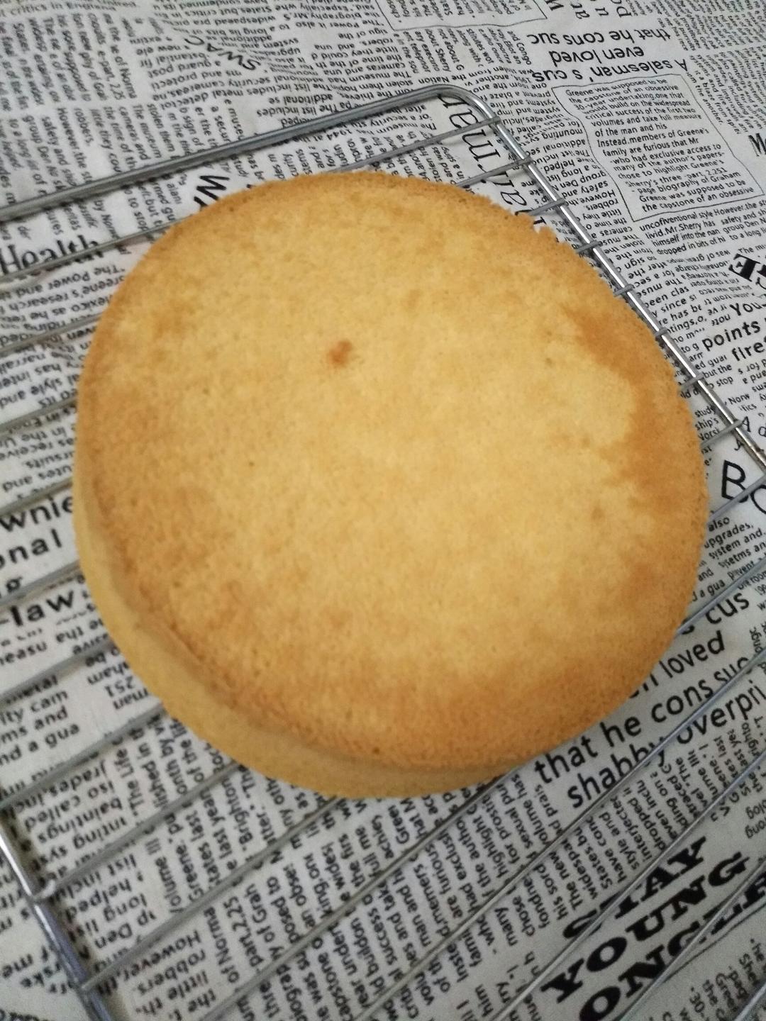 简单好做的8寸戚风蛋糕