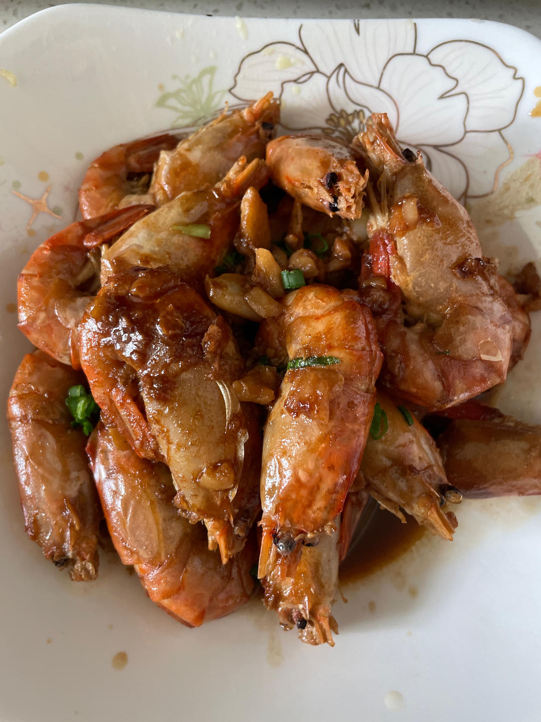 好吃到舔手的蒜爆罗氏虾（零失败，巨好吃)