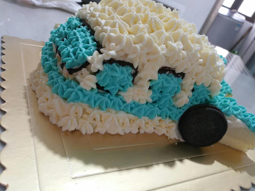 立体小飞机奶油蛋糕