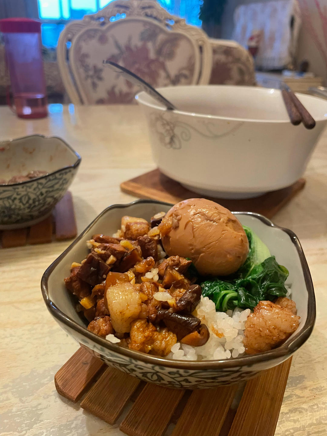 【卤肉饭】