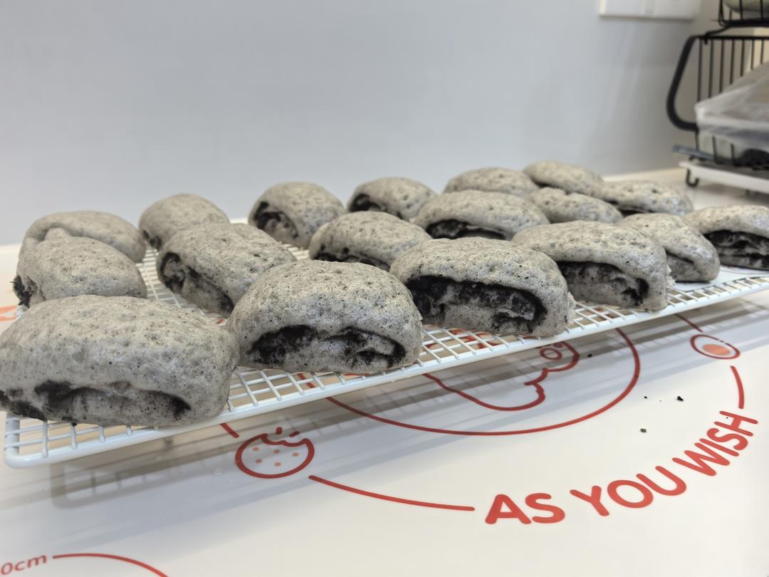 黑芝麻花生卷馒头