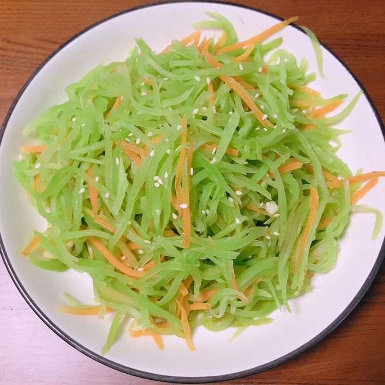 董太的私方菜--莴笋炒胡萝卜
