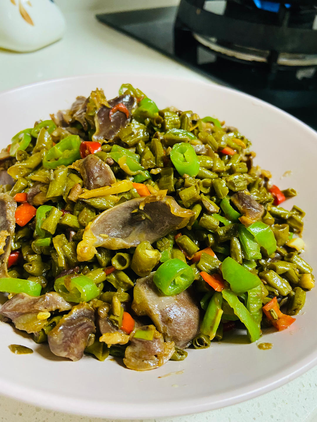 敲好吃巨下饭酸豆角辣椒炒鸭胗