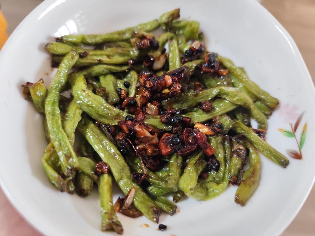 超好吃的干煸豆角