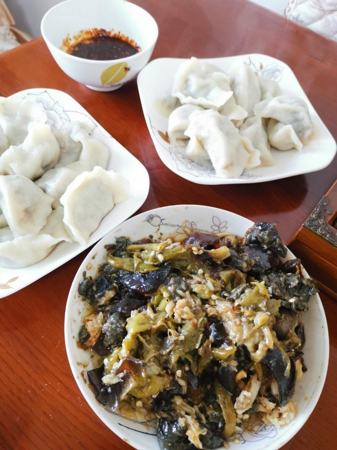 青椒擂茄子(Steamed Eggplant with Chilli and Sour Sauce)