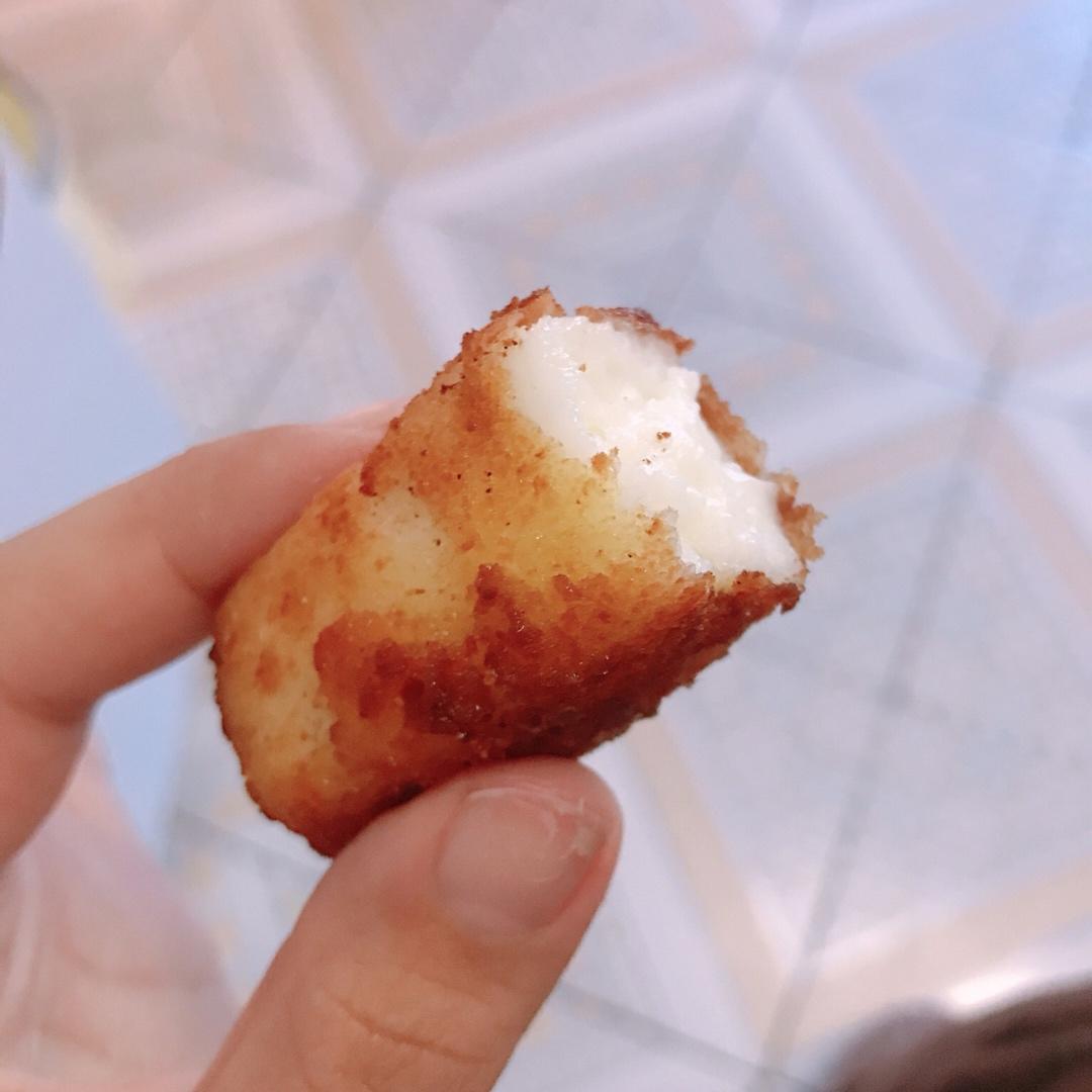 【脆皮炸鲜奶】