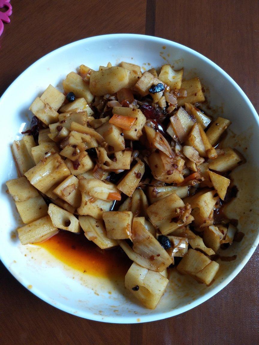 酸辣藕丁