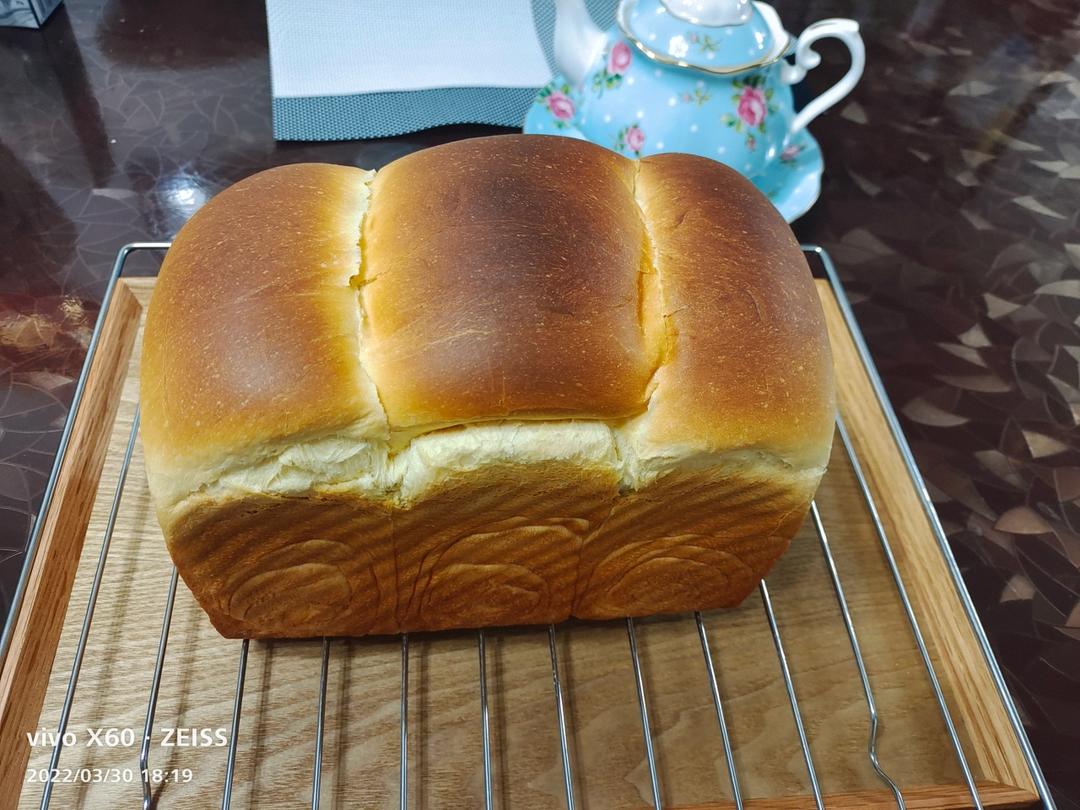 吐司，奶香手撕面包，超级香浓
