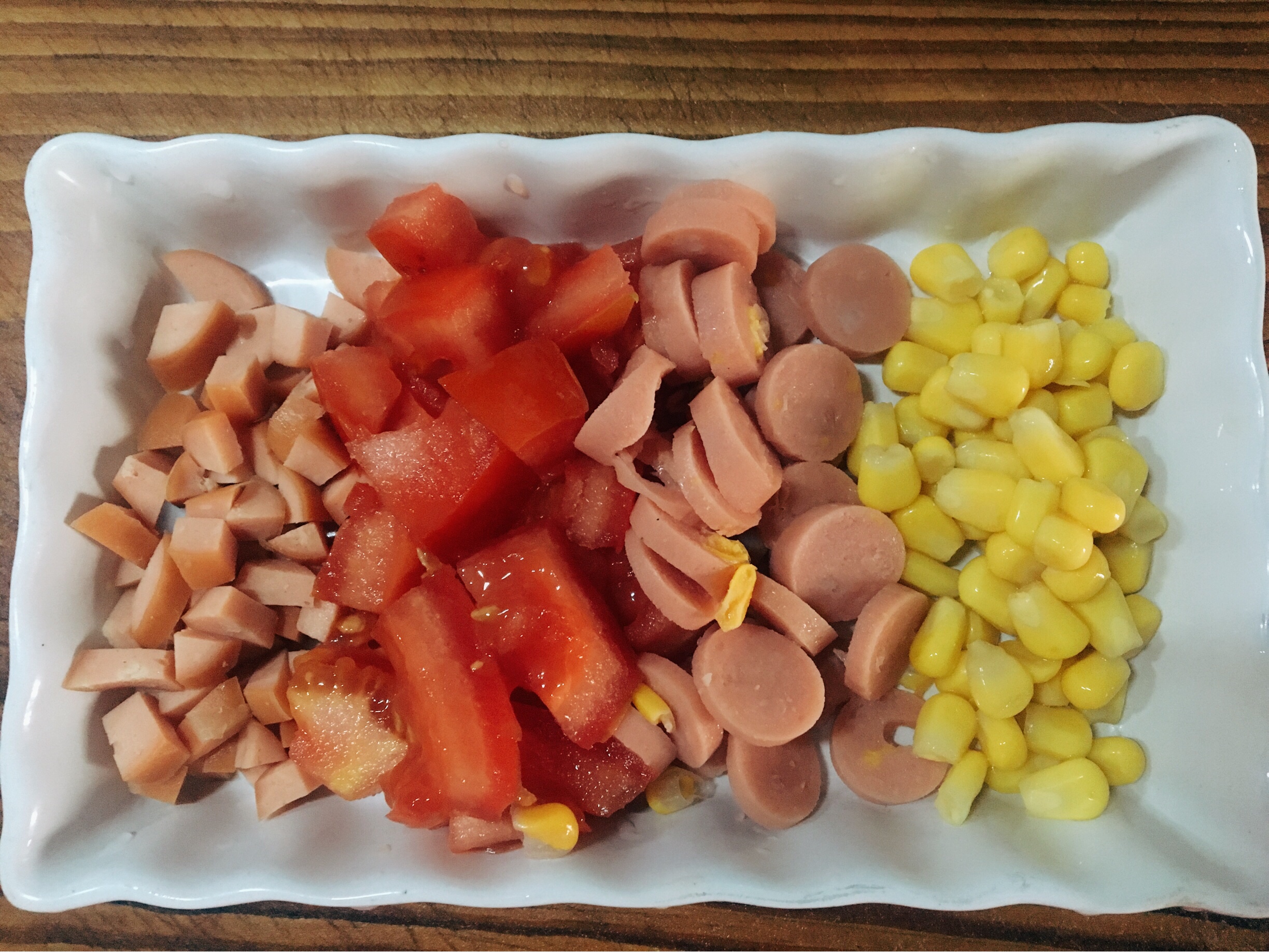 番茄鸡胸肉香肠芝士焗饭的做法 步骤1