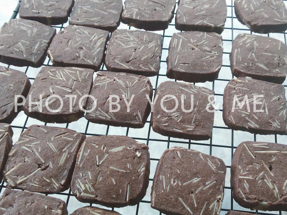 香浓酥脆的蔓越莓曲奇饼干和巧克力杏仁儿饼干～无蛋奶油版本