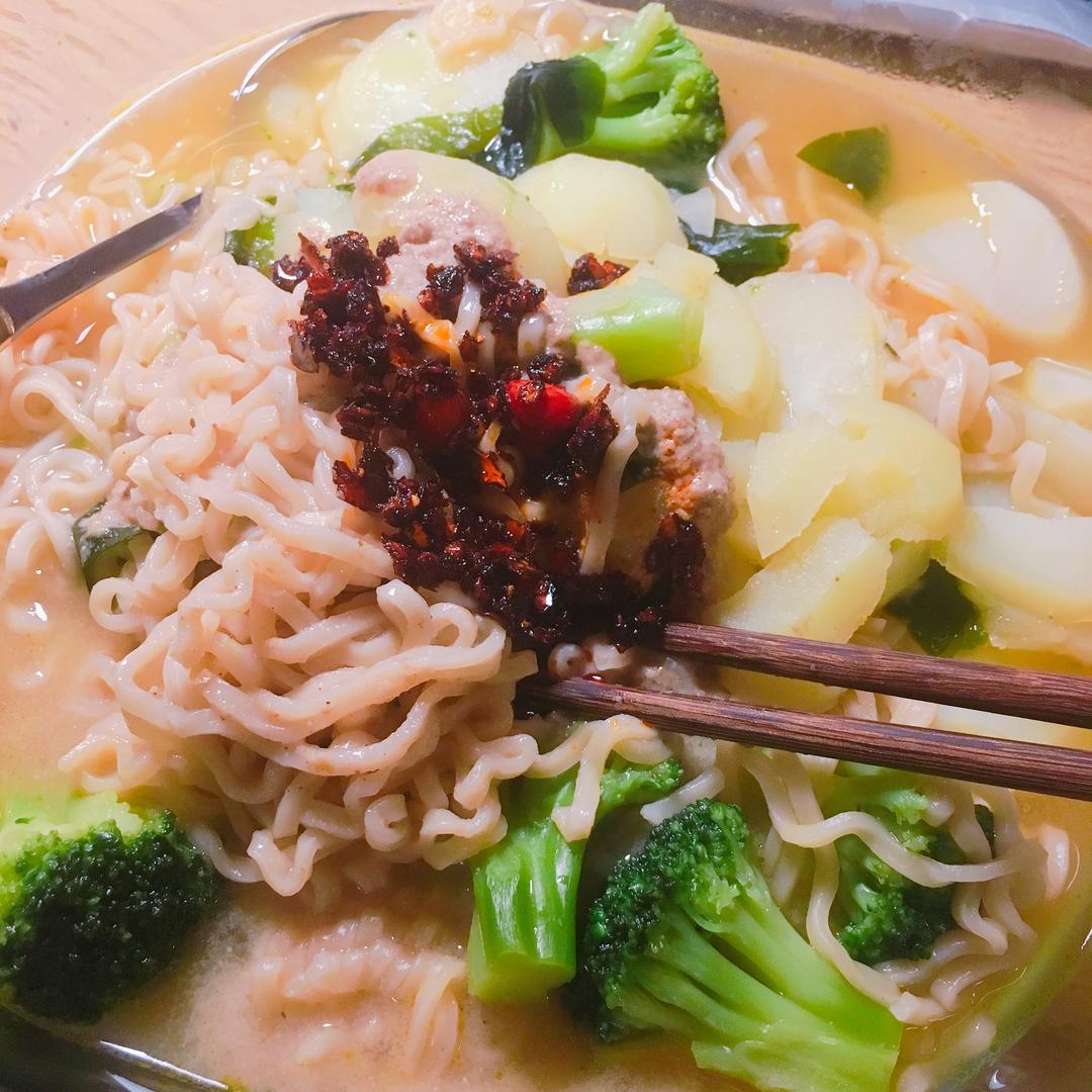 堪比杨国福麻辣烫的麻辣烫的做法