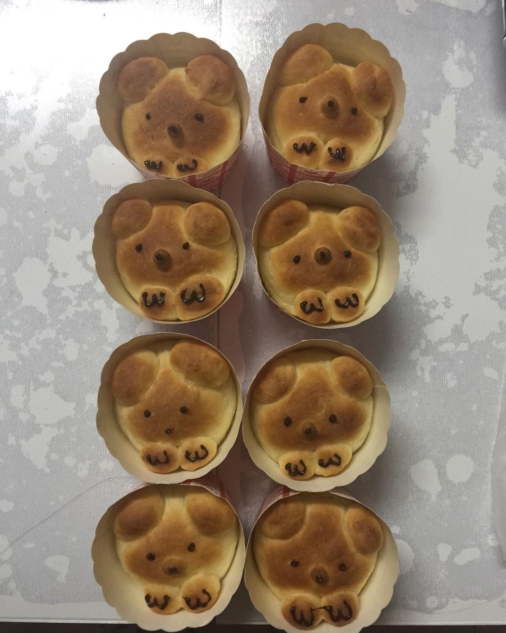 熊宝宝纸杯面包