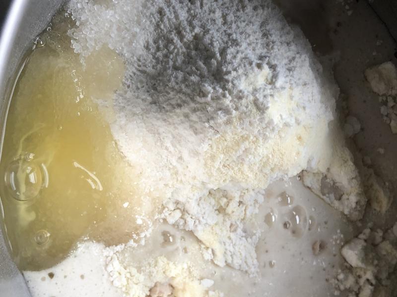 纯奶手撕吐司的做法 步骤1