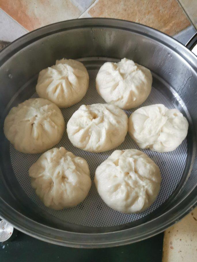 一出笼就抢光的青萝卜丝肉包