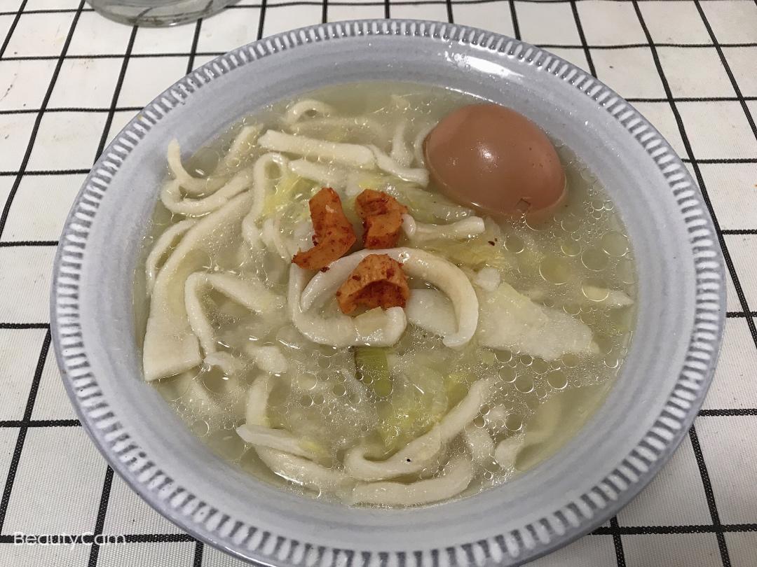番茄鸡蛋手擀面汤