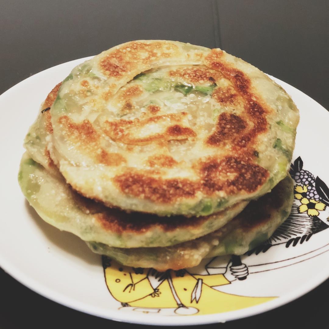 【饺子皮葱油饼】